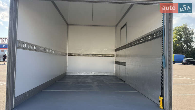 Вантажний фургон Mercedes-Benz Sprinter 2016 в Рівному