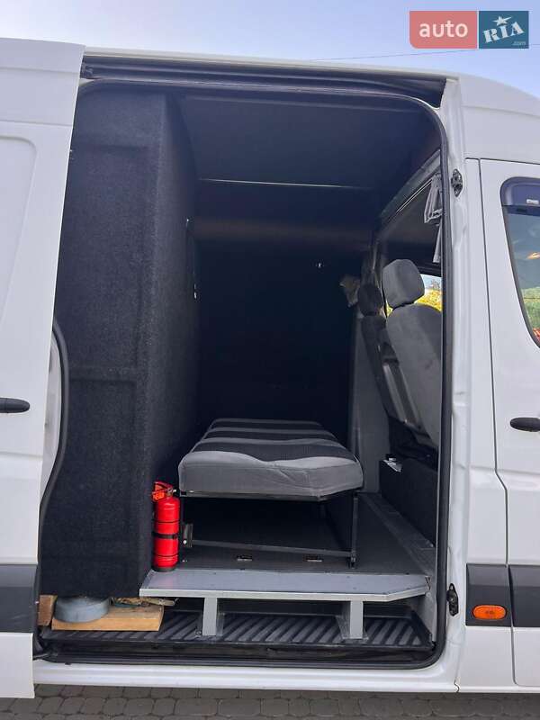 Грузовой фургон Mercedes-Benz Sprinter 2011 в Тернополе