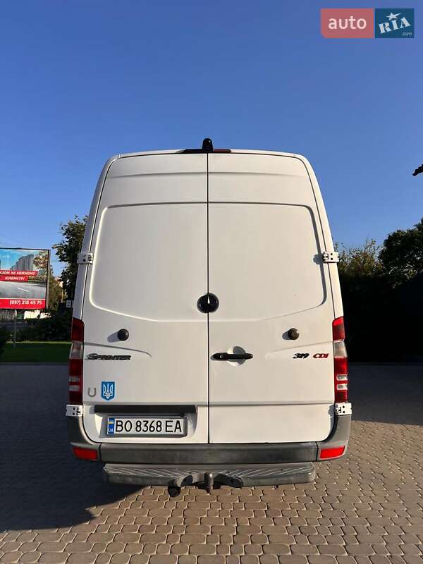 Грузовой фургон Mercedes-Benz Sprinter 2011 в Тернополе