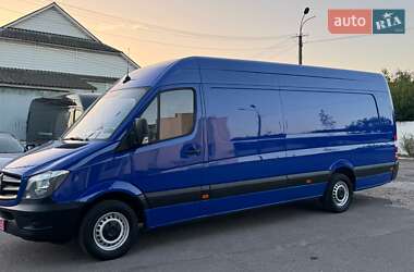 Грузовой фургон Mercedes-Benz Sprinter 2018 в 