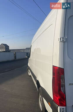 Грузовой фургон Mercedes-Benz Sprinter 2020 в 