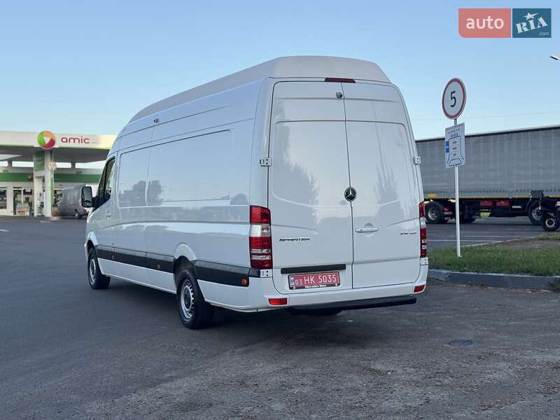 Грузовой фургон Mercedes-Benz Sprinter 2017 в Дубно