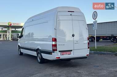 Грузовой фургон Mercedes-Benz Sprinter 2017 в 