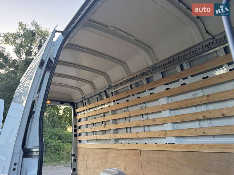 Грузовой фургон Mercedes-Benz Sprinter 2017 в Дубно