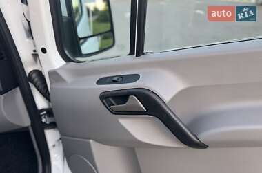 Грузовой фургон Mercedes-Benz Sprinter 2017 в 