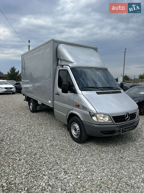 Mercedes-Benz Sprinter 2005