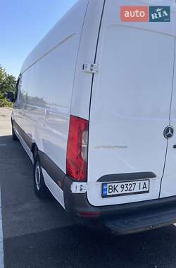 Грузовой фургон Mercedes-Benz Sprinter 2019 в 
