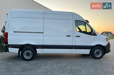 Грузовой фургон Mercedes-Benz Sprinter 2018 в 