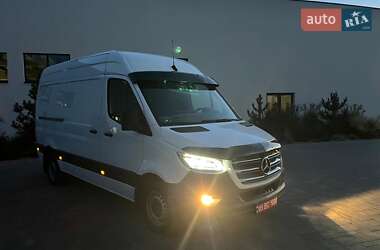 Грузовой фургон Mercedes-Benz Sprinter 2018 в 
