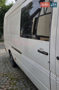 Грузовой фургон Mercedes-Benz Sprinter 1998 в 