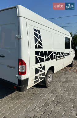 Грузовой фургон Mercedes-Benz Sprinter 2006 в 