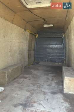 Грузовой фургон Mercedes-Benz Sprinter 2004 в 
