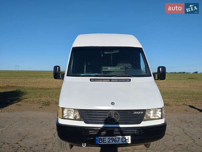 Городской автобус Mercedes-Benz Sprinter 1996 в Николаеве фото Городской автобус Mercedes-Benz Sprinter 1996 в Николаеве
