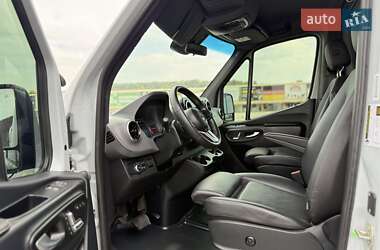 Грузовой фургон Mercedes-Benz Sprinter 2021 в 
