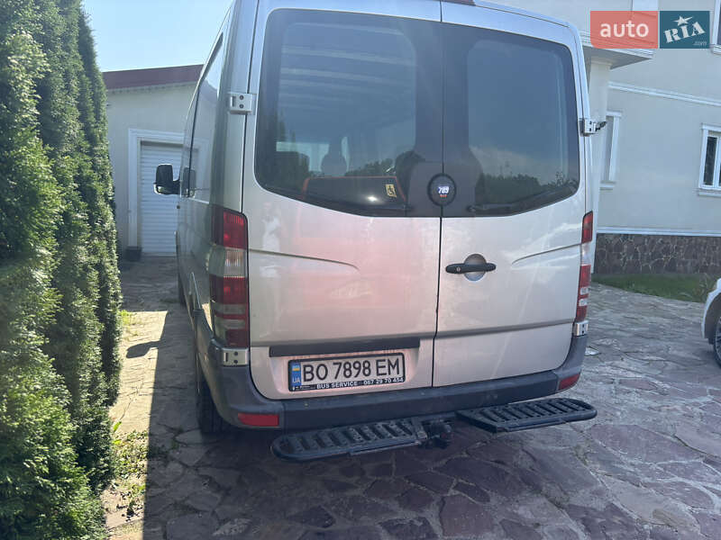 Грузовой фургон Mercedes-Benz Sprinter 2010 в Бучаче