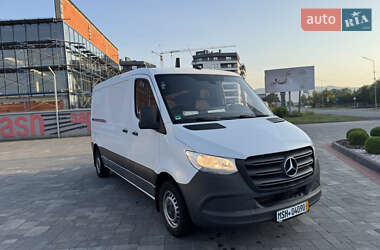 Грузовой фургон Mercedes-Benz Sprinter 2021 в 