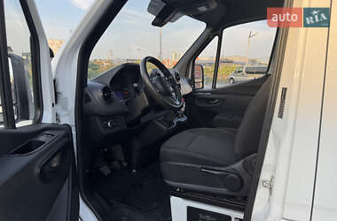 Грузовой фургон Mercedes-Benz Sprinter 2021 в 
