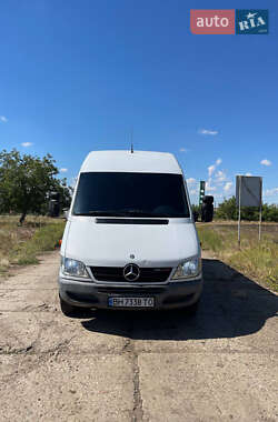 Грузовой фургон Mercedes-Benz Sprinter 2005 в  фото 19 Грузовой фургон Mercedes-Benz Sprinter 2005 в