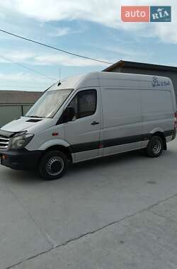 Грузовой фургон Mercedes-Benz Sprinter 2012 в 