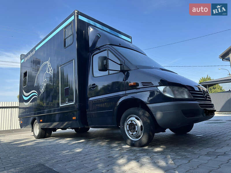 Для перевезення тварин Mercedes-Benz Sprinter 2002 в Бориславі