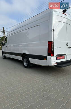 Грузовой фургон Mercedes-Benz Sprinter 2020 в 