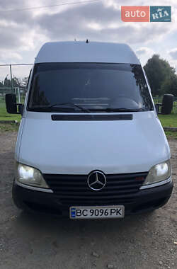 Грузопассажирский фургон Mercedes-Benz Sprinter 2000 в 