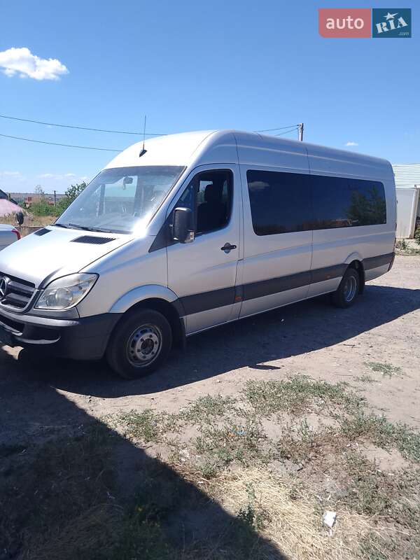 Mercedes-Benz Sprinter 2011