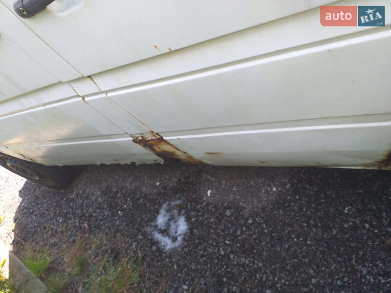 Вантажний фургон Mercedes-Benz Sprinter 1995 в Києві фото 10 Вантажний фургон Mercedes-Benz Sprinter 1995 в Києві