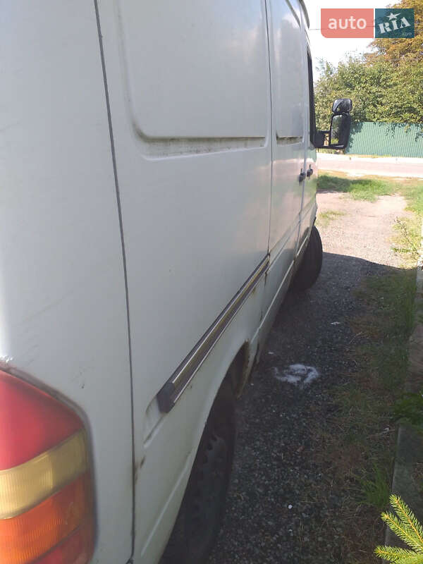 Вантажний фургон Mercedes-Benz Sprinter 1995 в Києві фото 11 Вантажний фургон Mercedes-Benz Sprinter 1995 в Києві
