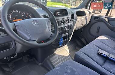 Грузовой фургон Mercedes-Benz Sprinter 2005 в 