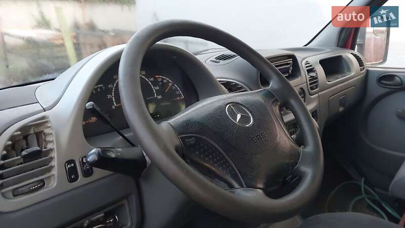 Грузопассажирский фургон Mercedes-Benz Sprinter 2000 в Киеве фото 6 Грузопассажирский фургон Mercedes-Benz Sprinter 2000 в Киеве