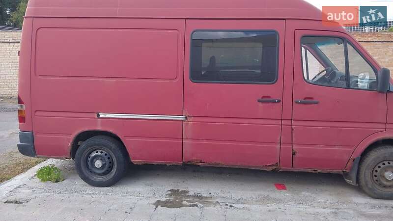 Грузопассажирский фургон Mercedes-Benz Sprinter 2000 в Киеве фото 17 Грузопассажирский фургон Mercedes-Benz Sprinter 2000 в Киеве