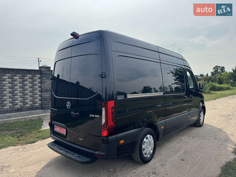 Вантажний фургон Mercedes-Benz Sprinter 2021 в Дубні