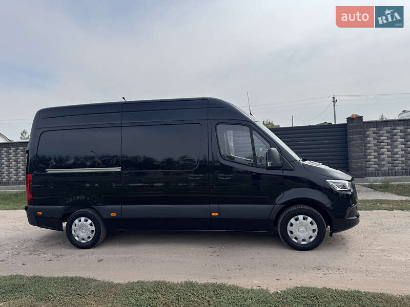 Вантажний фургон Mercedes-Benz Sprinter 2021 в Дубні