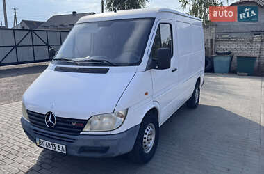Грузовой фургон Mercedes-Benz Sprinter 2002 в 
