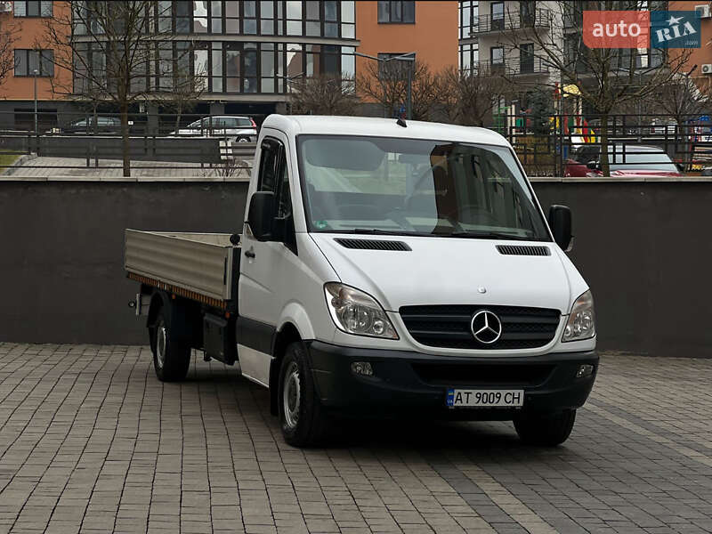 Mercedes-Benz Sprinter 2012