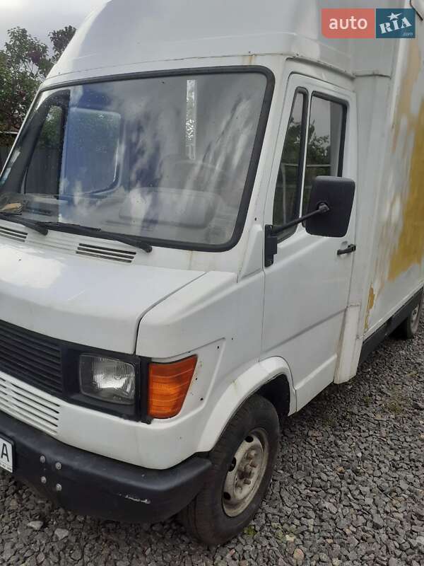 Вантажний фургон Mercedes-Benz Sprinter 1994 в Хмельницькому фото 5 Вантажний фургон Mercedes-Benz Sprinter 1994 в Хмельницькому