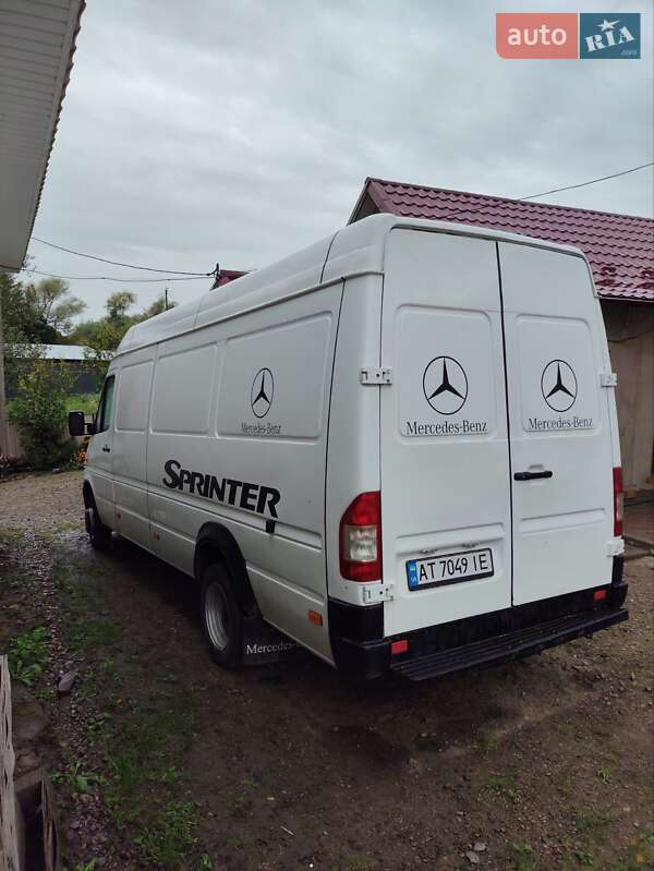 Грузовой фургон Mercedes-Benz Sprinter 2000 в Коломые