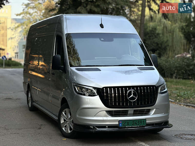 Грузовой фургон Mercedes-Benz Sprinter 2018 в Черновцах