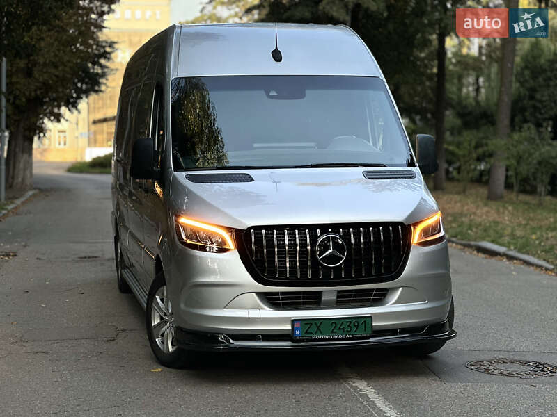 Грузовой фургон Mercedes-Benz Sprinter 2018 в Черновцах
