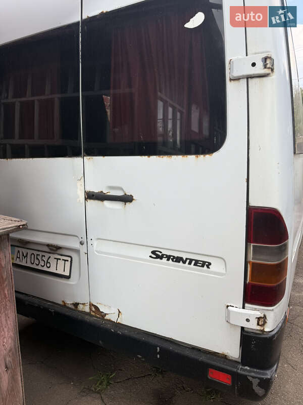Пригородный автобус Mercedes-Benz Sprinter 1999 в Житомире фото 3 Пригородный автобус Mercedes-Benz Sprinter 1999 в Житомире