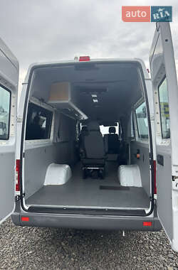Микроавтобус Mercedes-Benz Sprinter 2006 в 