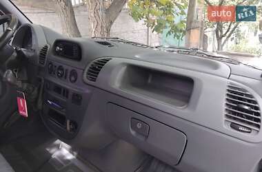 Грузопассажирский фургон Mercedes-Benz Sprinter 2001 в 