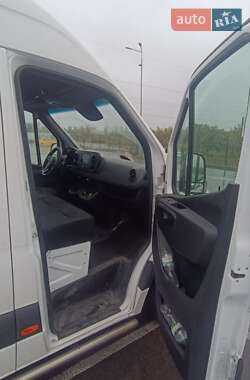 Грузовой фургон Mercedes-Benz Sprinter 2021 в 