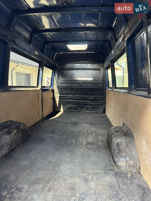 Грузопассажирский фургон Mercedes-Benz Sprinter 2000 в Ивано-Франковске