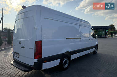 Грузовой фургон Mercedes-Benz Sprinter 2021 в 