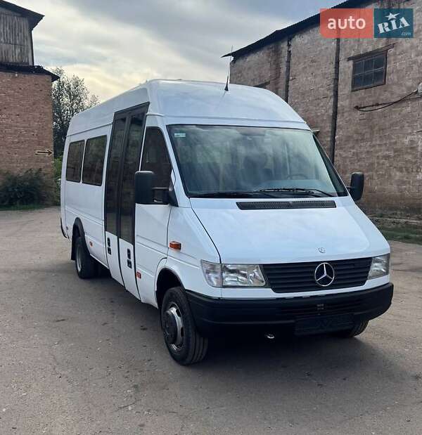 Городской автобус Mercedes-Benz Sprinter 1998 в Кривом Роге