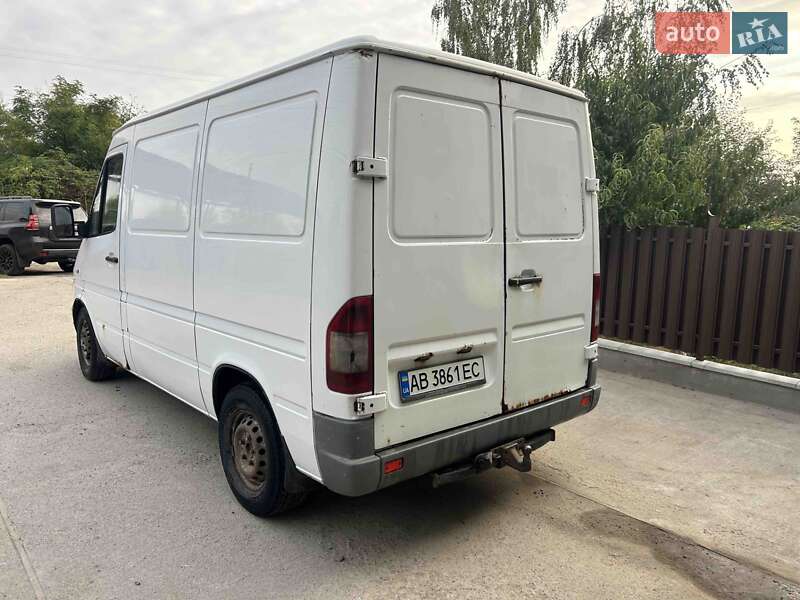 Грузовой фургон Mercedes-Benz Sprinter 2004 в Виннице