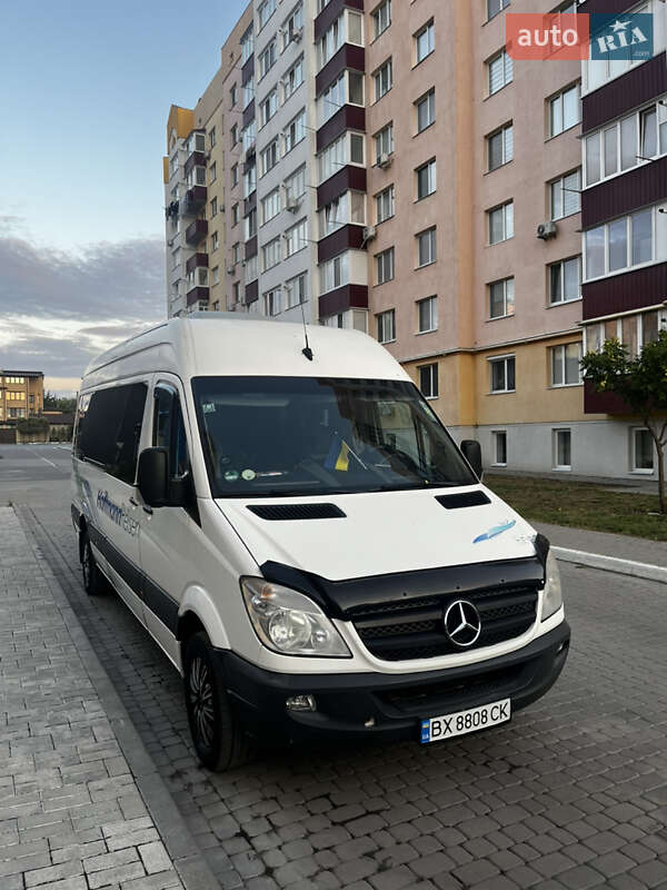 Mercedes-Benz Sprinter 2011
