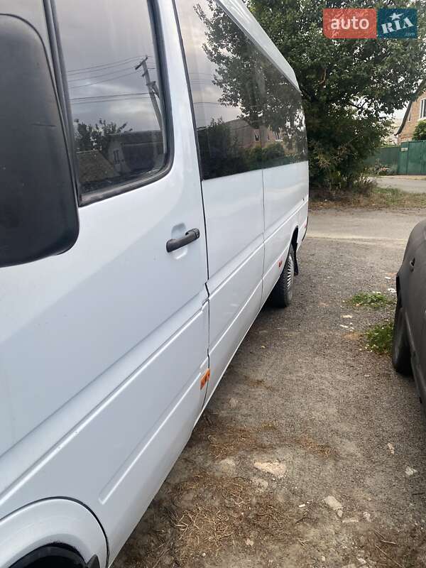 Пригородный автобус Mercedes-Benz Sprinter 1998 в Киеве